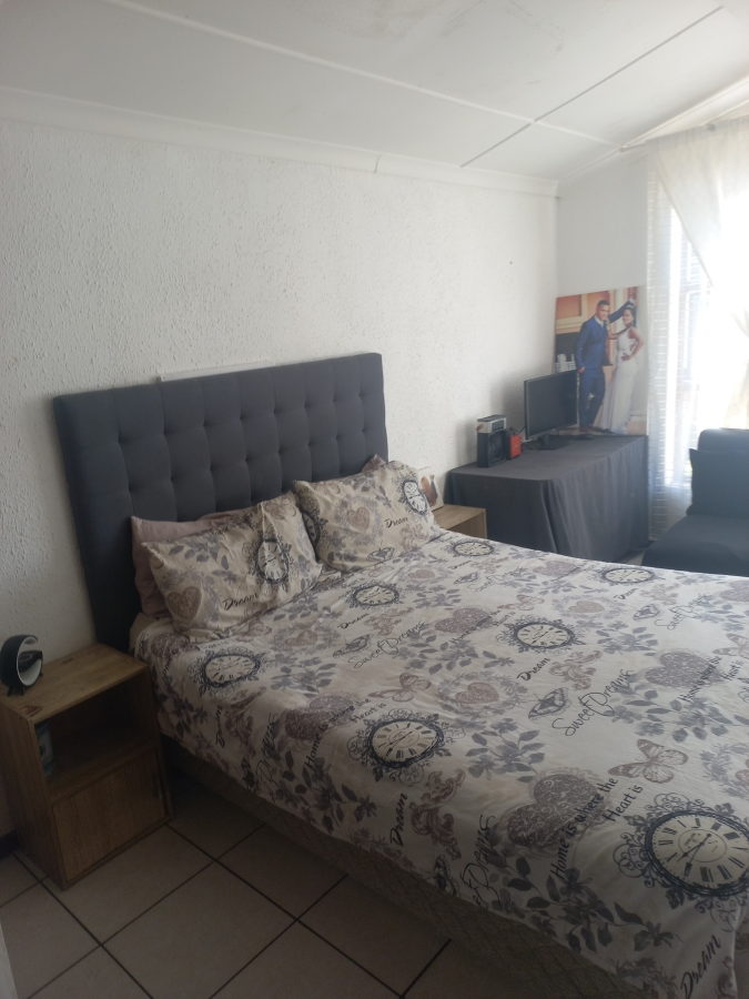 4 Bedroom Property for Sale in Nooitgedacht Western Cape